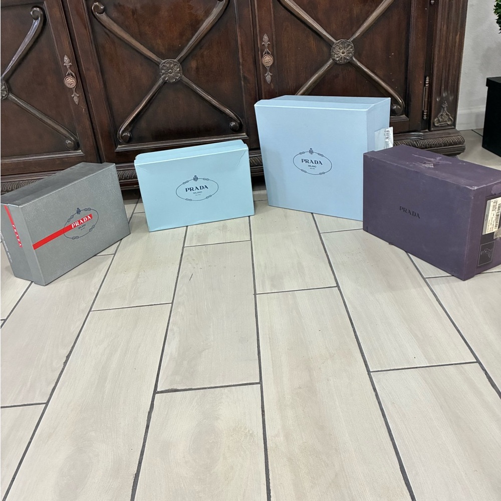 Prada Luxury Box Set - Gray, Light Blue, Dark Purple